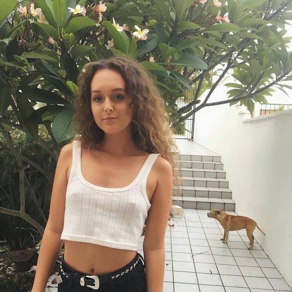 All Girls Should Go Bra-Free