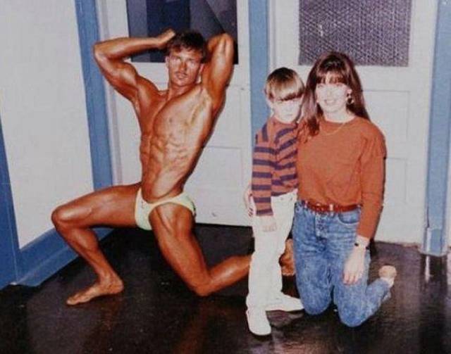 Weirdest Family Photos Discovered