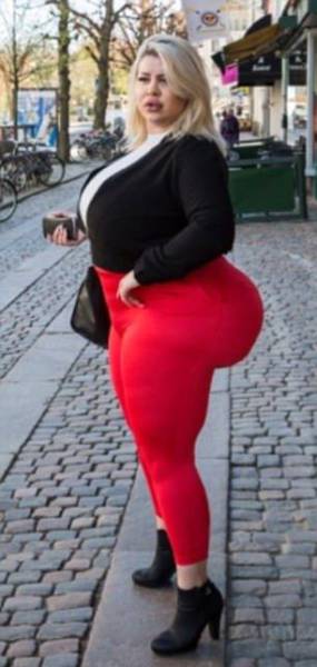 This Swedish Model Decided To Become A Cloud…