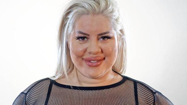 This Swedish Model Decided To Become A Cloud…