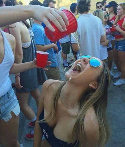 Hilarious Drunk and Wasted People
