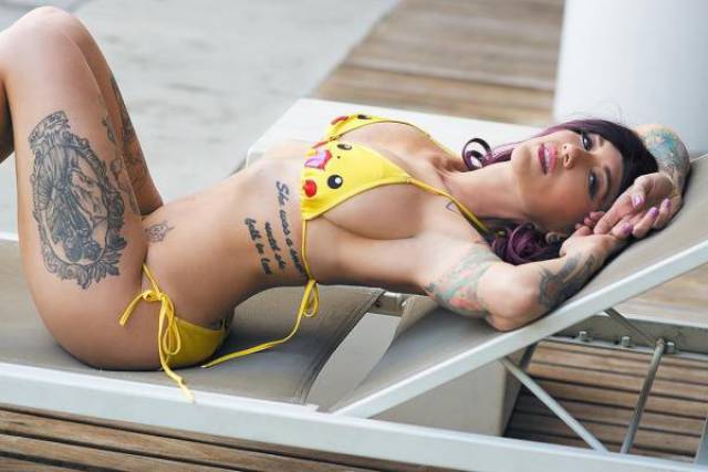 Sideboob Is The Most Beautiful View