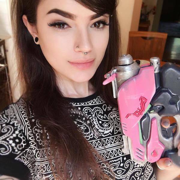 Zalaria Is The Perfect Cosplay Queen