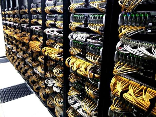 Cable Porn Is Weirdly Satisfying