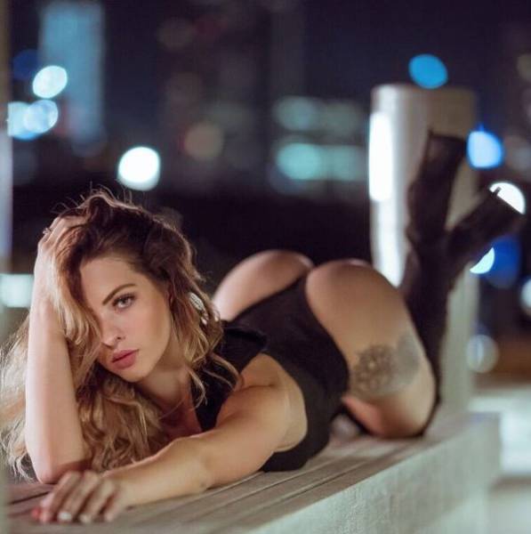 These Hip:Waist Ratios Are Too Good To Be Real