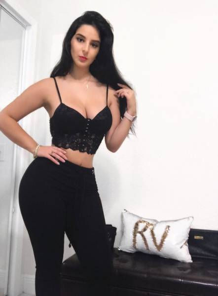 These Hip:Waist Ratios Are Basically Dreams Come True