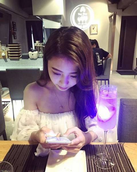 World’s Hottest Nurse Is From Taiwan