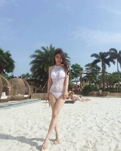 World’s Hottest Nurse Is From Taiwan