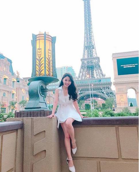 World’s Hottest Nurse Is From Taiwan