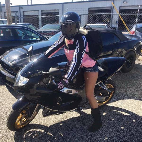 Malorie Woods Is That Exact Girl With Tires