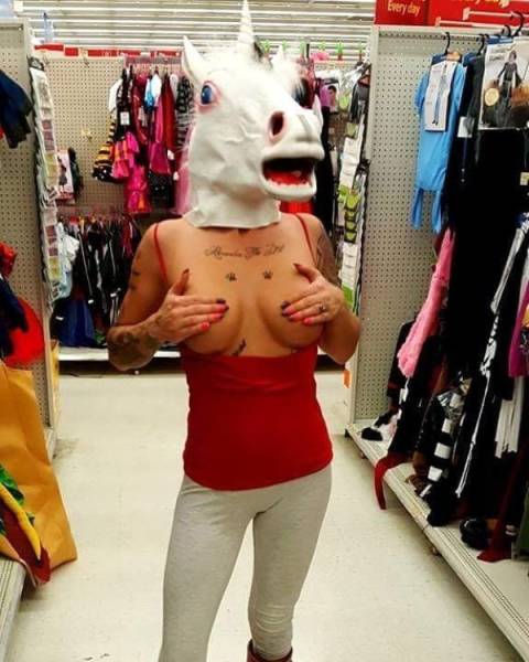 Goofy Girls Are The Best Kind Of Girlfriend