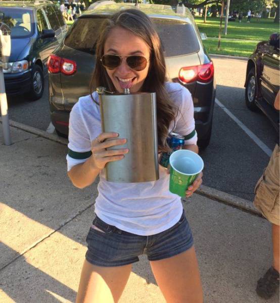 Goofy Girls Are The Best Kind Of Girlfriend