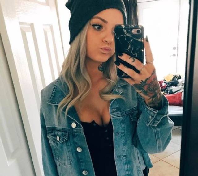 Goofy Girls Are The Best Kind Of Girlfriend