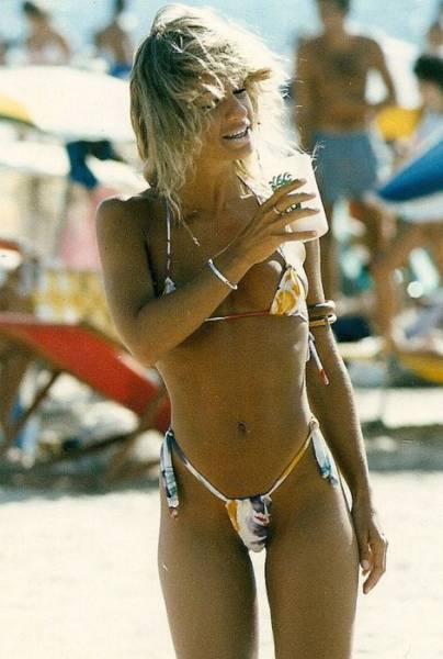 Chilean Beaches Were Hot In 1980s As Well!