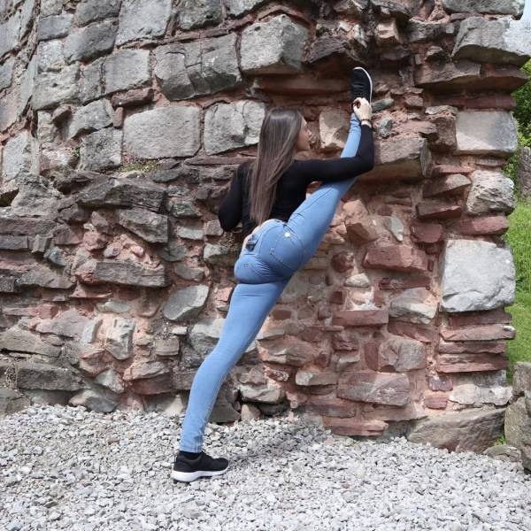 Flexible Girls Will Always Be Sexy