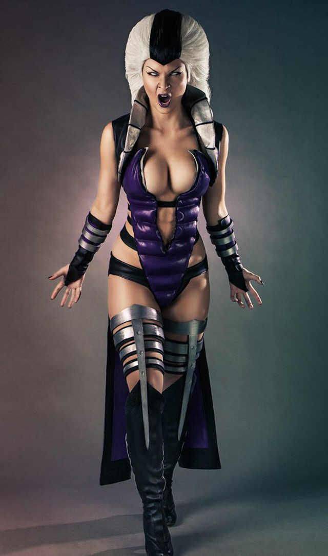 These Girls Know Which Kind Of Cosplay Men Like