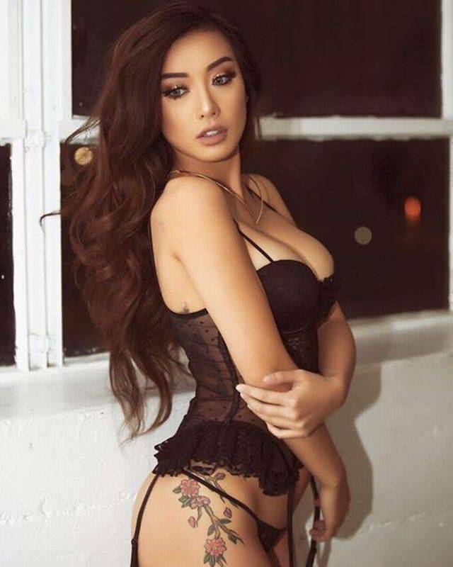 Girls In Sexy Lingerie