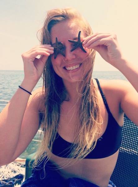 Goofy Girls Are The Best Kind Of Girlfriend