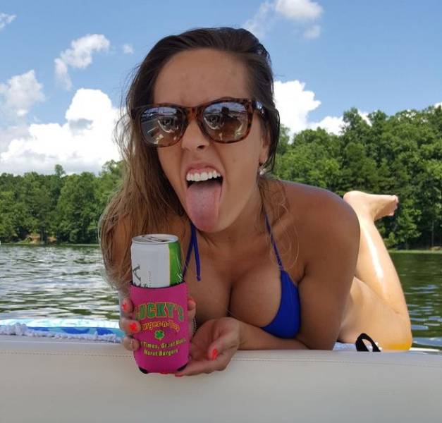 Goofy Girls Are The Best Kind Of Girlfriend