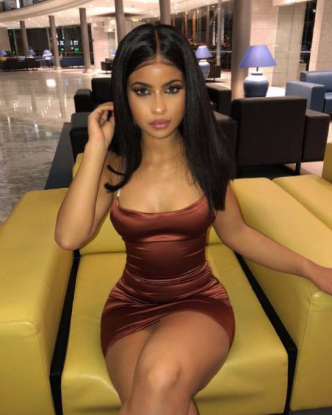 The Holy Trinity Of Hips And Waist!