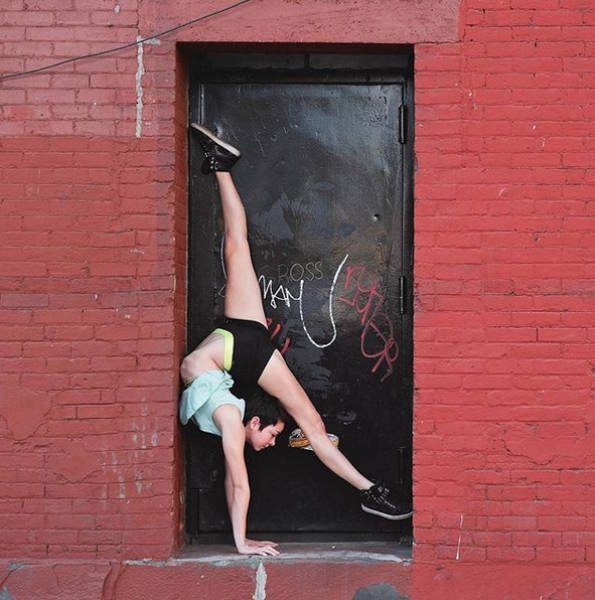 This American Contortionist Girl Is Ultra-Flexible!