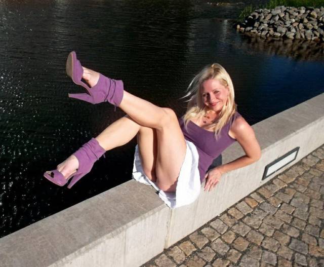 Short Skirts Go Best With Beautiful Legs