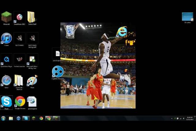 Sometimes People Arrange Their Desktops In Most Genius Ways