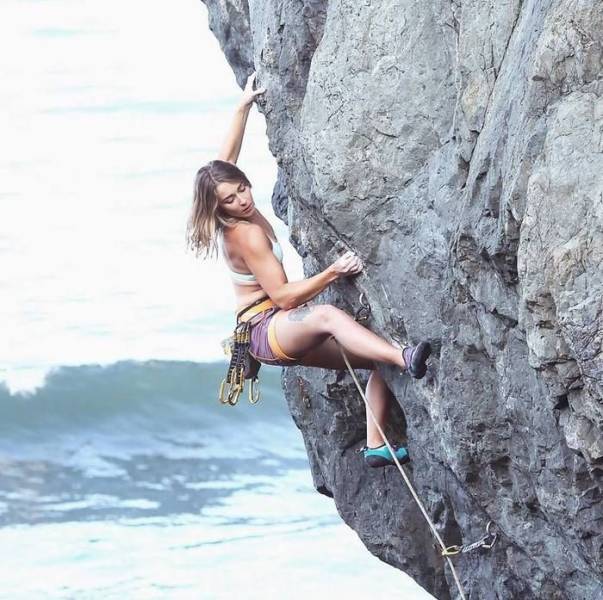 No Height Can Stop These Girls!