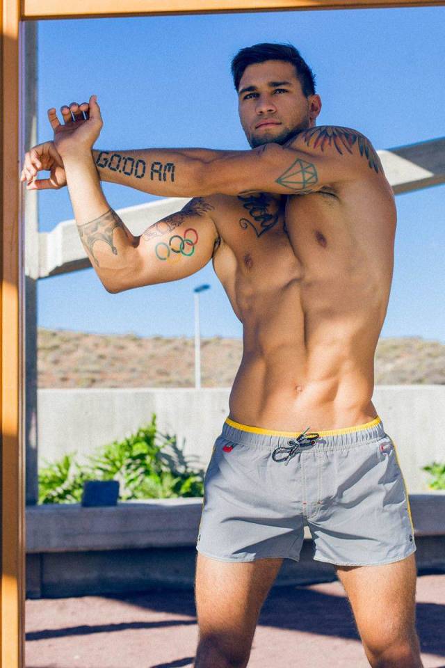 Who Said Only Girls Can Be Sexy?!