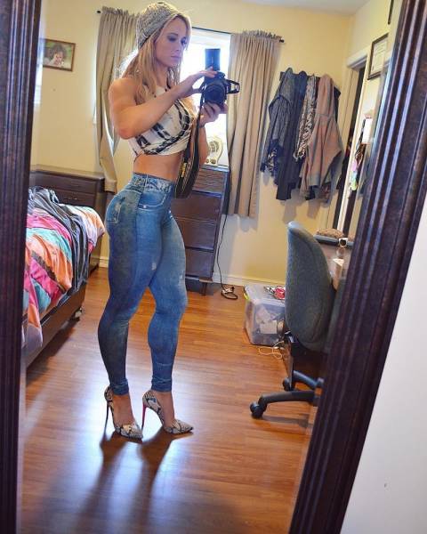 Girls That Never Skip Leg Day