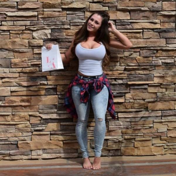 These Hips And Waists Come Straight From Heaven