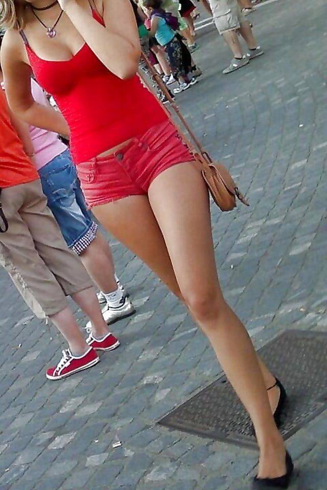 The Beautiful Babes of the City Streets