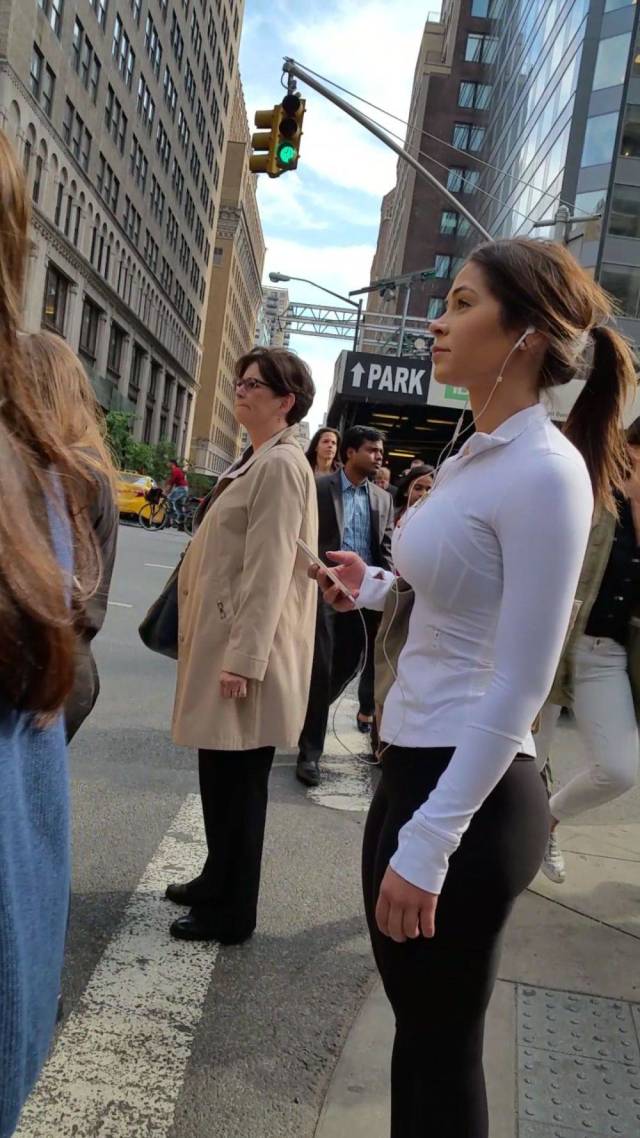 The Beautiful Babes of the City Streets