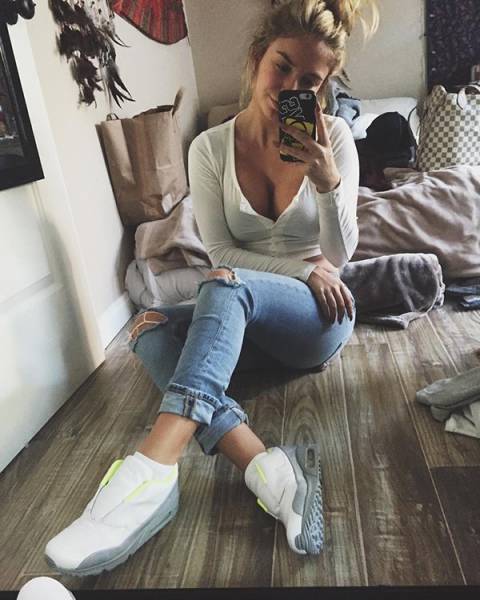 Tight Jeans Are Barely Holding There