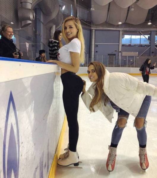 Yoga Pants Are a Real Turn-On