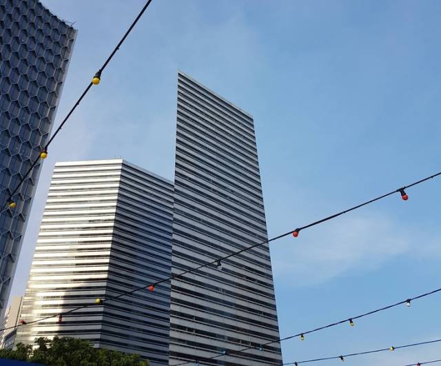 Do You Still Trust Your Eyes?