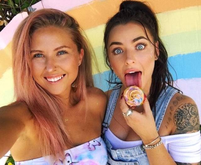 Why Are Goofy Girls So Great?!