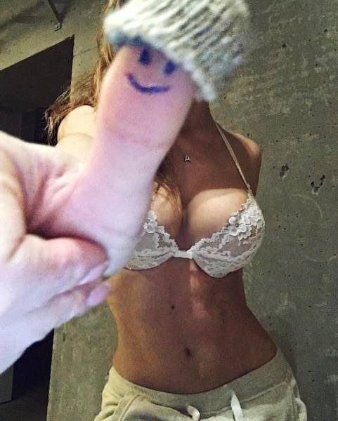 Why Are Goofy Girls So Great?!