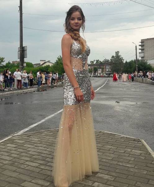 Russian Proms Are Mighty Hot, You Know