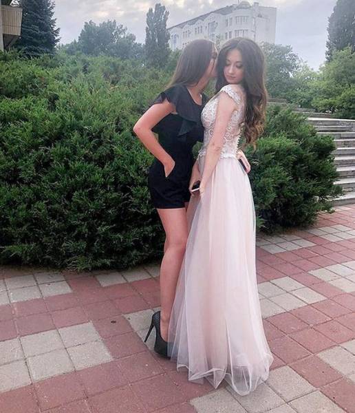 Russian Proms Are Mighty Hot, You Know