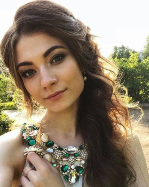 Russian Proms Are Mighty Hot, You Know