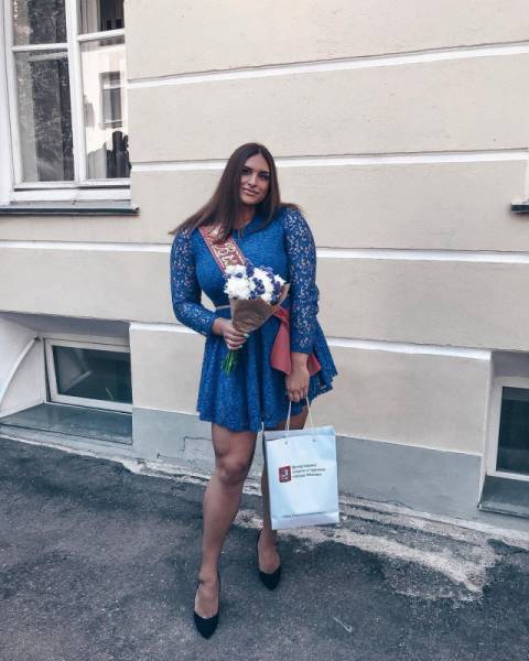 Nastya Blinova Can Take On Some Big Weights