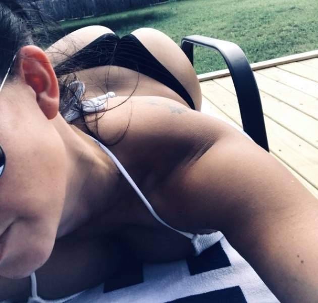 Who Doesn’t Like A Good Butt Over Back?