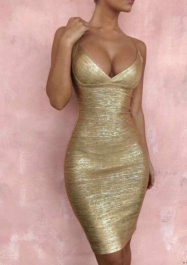 Lookout Boys…Here Come the Babes in Tight Dresses