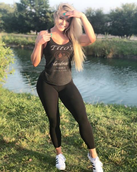 Yoga Pants Are a Real Turn-On