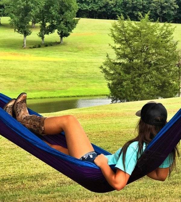 Country Girls Coming In Hot