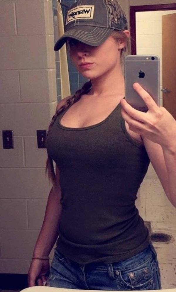 Country Girls Coming In Hot