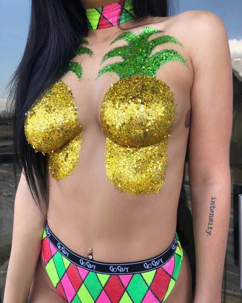 Go Get Glitter Is A Very Shiny Trend!