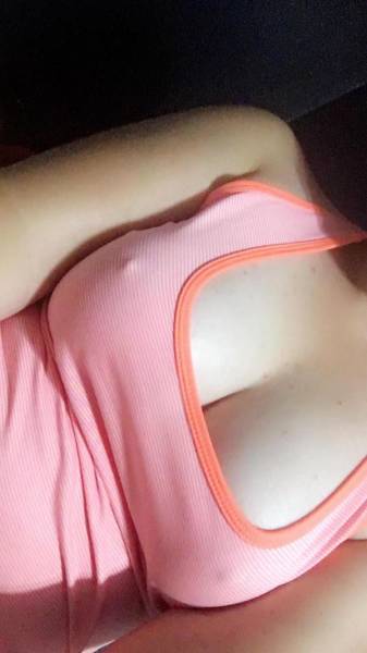 Bras? Who Needs Then Anyway?!