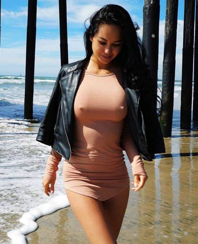 The Tighter The Dress, The Hotter The Honey